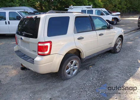 2008 Ford Escape Xlt z USA, uszkodzony, nr VIN 1FMCU93198KE17879